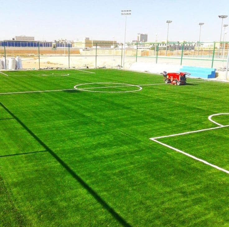 مشروع ملعب رديف للملعب الرئاسي بنادي الفتح الرياضي .